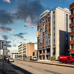 easyhotel-cardiff.cardiffhotelswales.com/