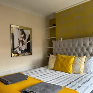 Homestay House In Lisburn Road Belfast